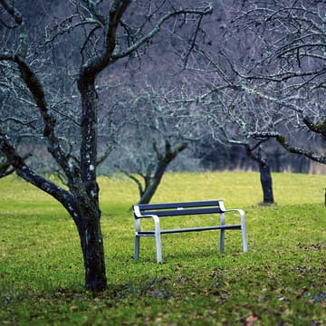 Joy soffa - Mahogny svart lasyr, svart stativ - Byarums bruk