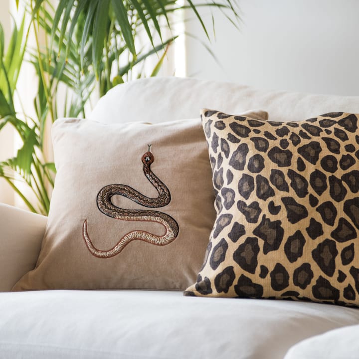 Embroidered Cobra kuddfodral 50x50 cm, Beige Chhatwal & Jonsson