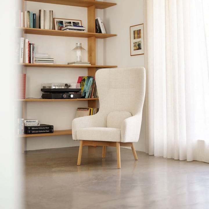 L35 Gesja Wing Chair fåtölj, Beige-lacquered oak FDB Møbler