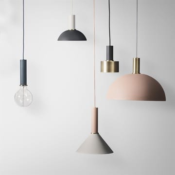 Collect taklampa liten - light grey (grå) - ferm LIVING