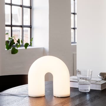 Vuelta bordslampa - Vit - ferm LIVING