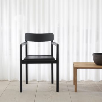 Post 3445 karmstol - ek lack - Fredericia Furniture