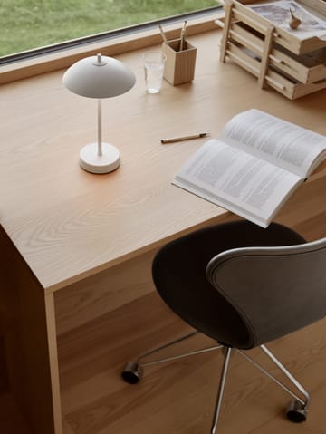 Clam portabel bordslampa 31 cm - White - Fritz Hansen