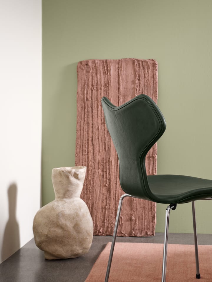 Grand Prix 3130 helklädd stol, Pure Forest green-chrome Fritz Hansen