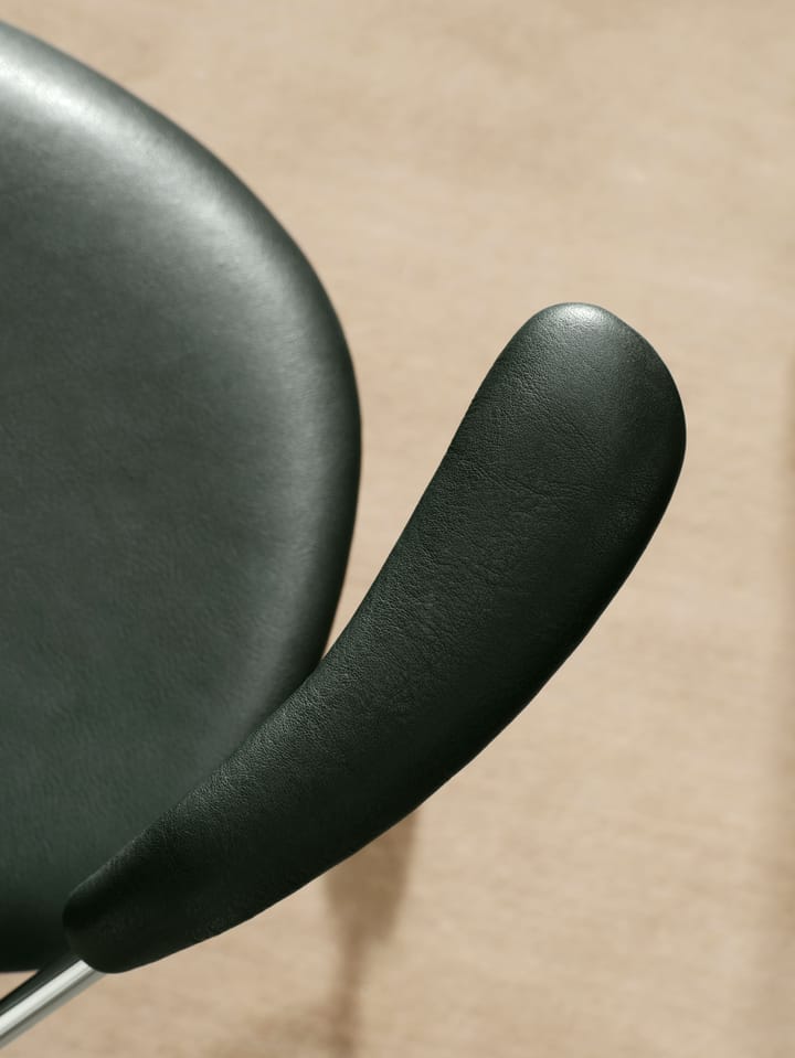 Grand Prix 3231 helklädd stol, Pure Forest green-chrome Fritz Hansen