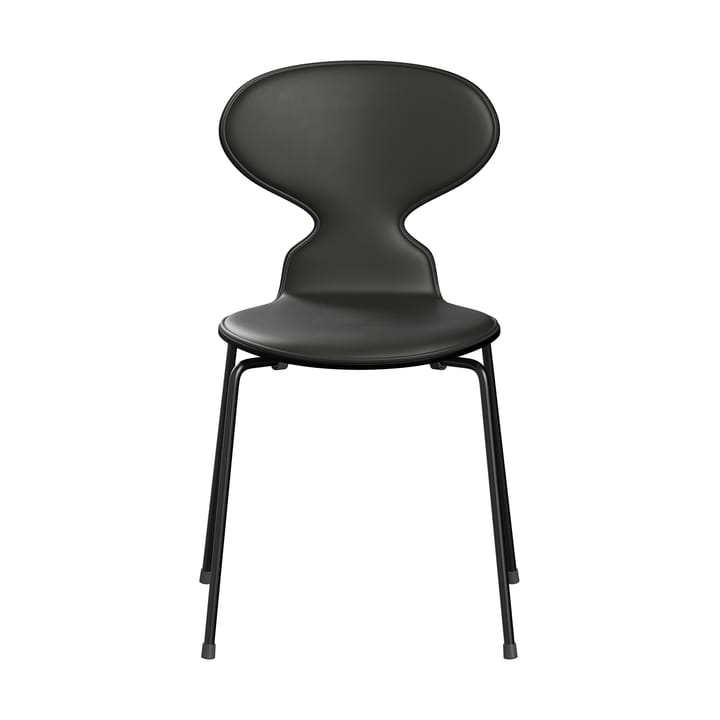 Myran 3101 framsidesklädd - Essential black leather-chrome - Fritz Hansen