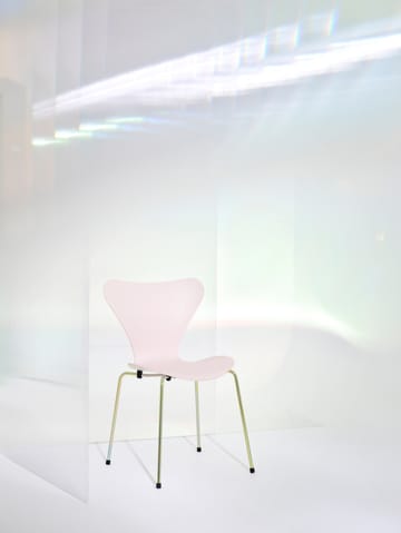 Sjuan 3107 7:14 AM stol - Pink-rainbow - Fritz Hansen