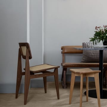 C-Chair stol - black stained oak, naturflätad sits&rygg - GUBI