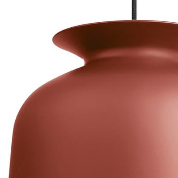 Ronde taklampa stor - rusty red (röd) - GUBI