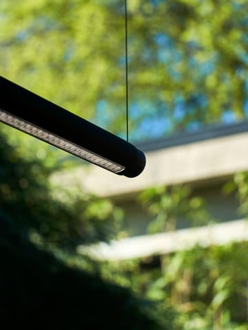 Factor Linear Suspension taklampa 1500 Diffused - Soft black - HAY