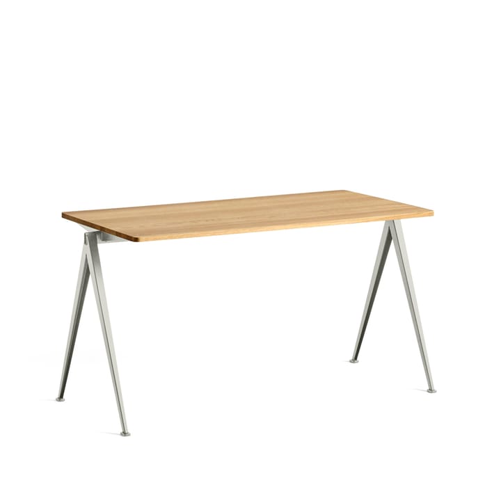 Pyramid 01 skrivbord - Oak clear lacquer-140x65cm-beige stålstativ - HAY