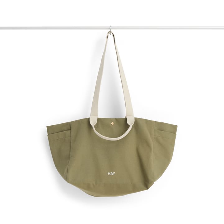 Weekend Bag No 2 väska S 26x56 cm - Olive - HAY