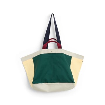 Weekend Bag Organic väska M - Dark green multi - HAY