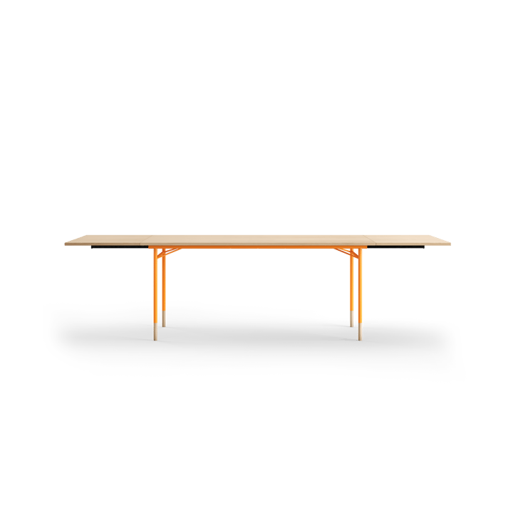 Nyhavn Dining Table matbord med klaffar, Ljus ek-orangea ben House of Finn Juhl