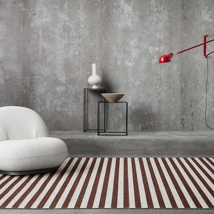 Narrow Stripe Icon matta, Red clay 240x160 cm Kasthall