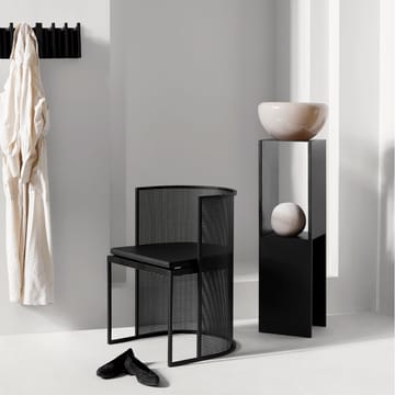 Pedestal sidobord - Black - Kristina Dam Studio