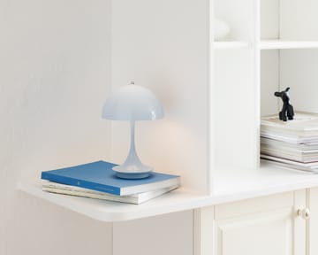 Panthella 160 portable bordslampa - Pale blue - Louis Poulsen