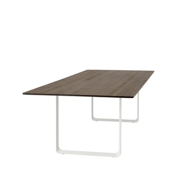 70/70 matbord 295x108 cm - Solid smoked oak-White - Muuto