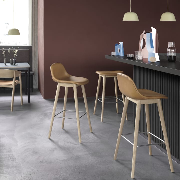 Fiber Bar Stool barpall 75 cm, Dusty green-stained d.brown Muuto