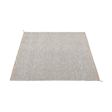 Ply matta 240x240 cm - Black-white - Muuto