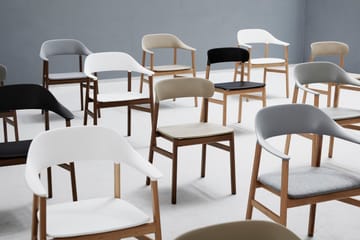 Herit karmstol ek - Sand - Normann Copenhagen