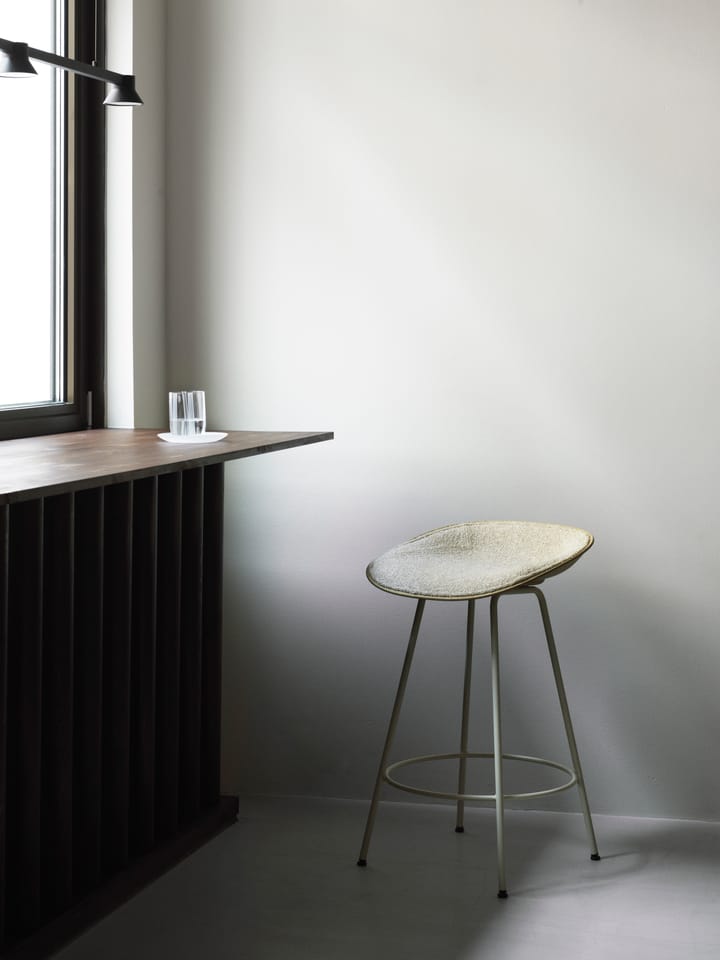 Mat Barstool barpall 65 cm, Seaweed-black steel Normann Copenhagen