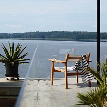 Djurö loungefåtölj - Batyline white, teak - Skargaarden