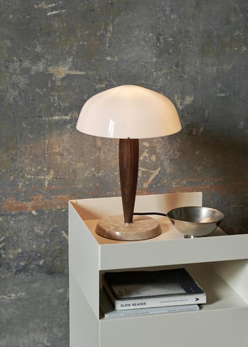 Herman SHY3 bordslampa - walnut & cream marble, textilsladd - &Tradition