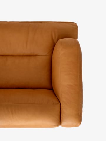 Inland AV23 3-sits soffa - Noble leather cognac-warm black - &Tradition