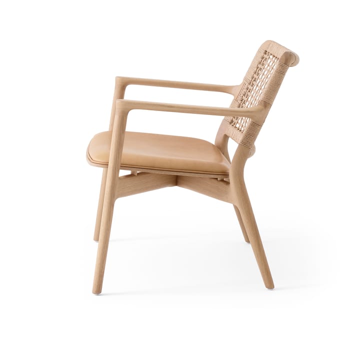 Vipp488 Cabin Lounge Chair, Light oak-sand leather Vipp