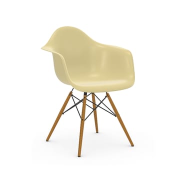 Eames Fiberglass Armchair DAW karmstol - parchment, askben - Vitra