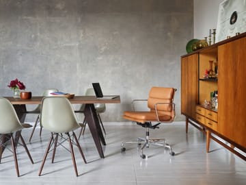 Eames Fiberglass Chairs DSW stol - Ochre dark-brunbetsade lönnben - Vitra