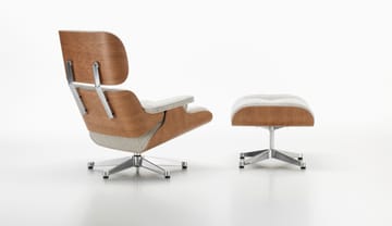 Eames Lounge Chair new dimension polerad krom - Cream/sand-american cherry - Vitra