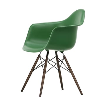 Eames Plastic Armchair RE DAW stol - 17 emerald -dark maple - Vitra